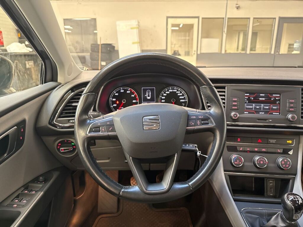 Seat Leon ST 2016 Harmaa