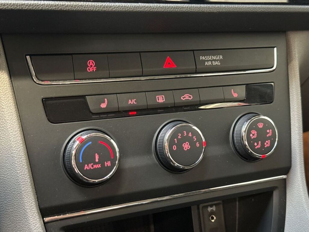 Seat Leon ST 2016 Harmaa