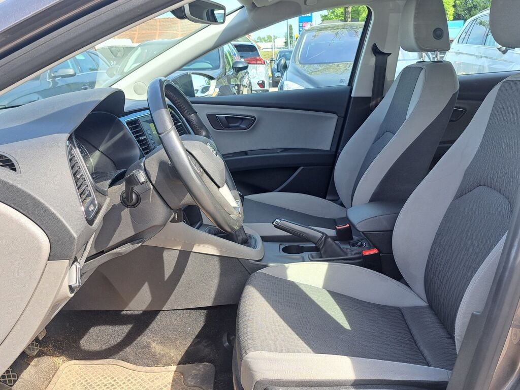 Seat Leon ST 2016 Harmaa
