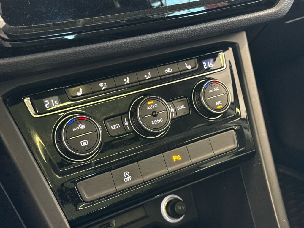 Volkswagen Touran 2016 Valkoinen