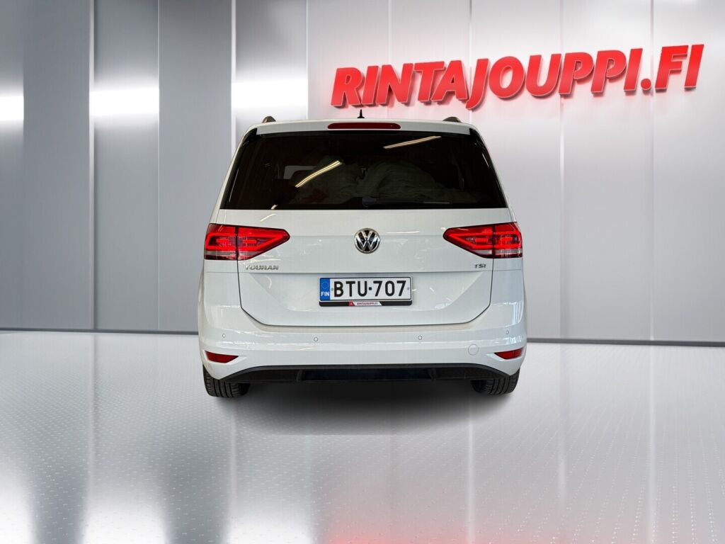 Volkswagen Touran 2016 Valkoinen