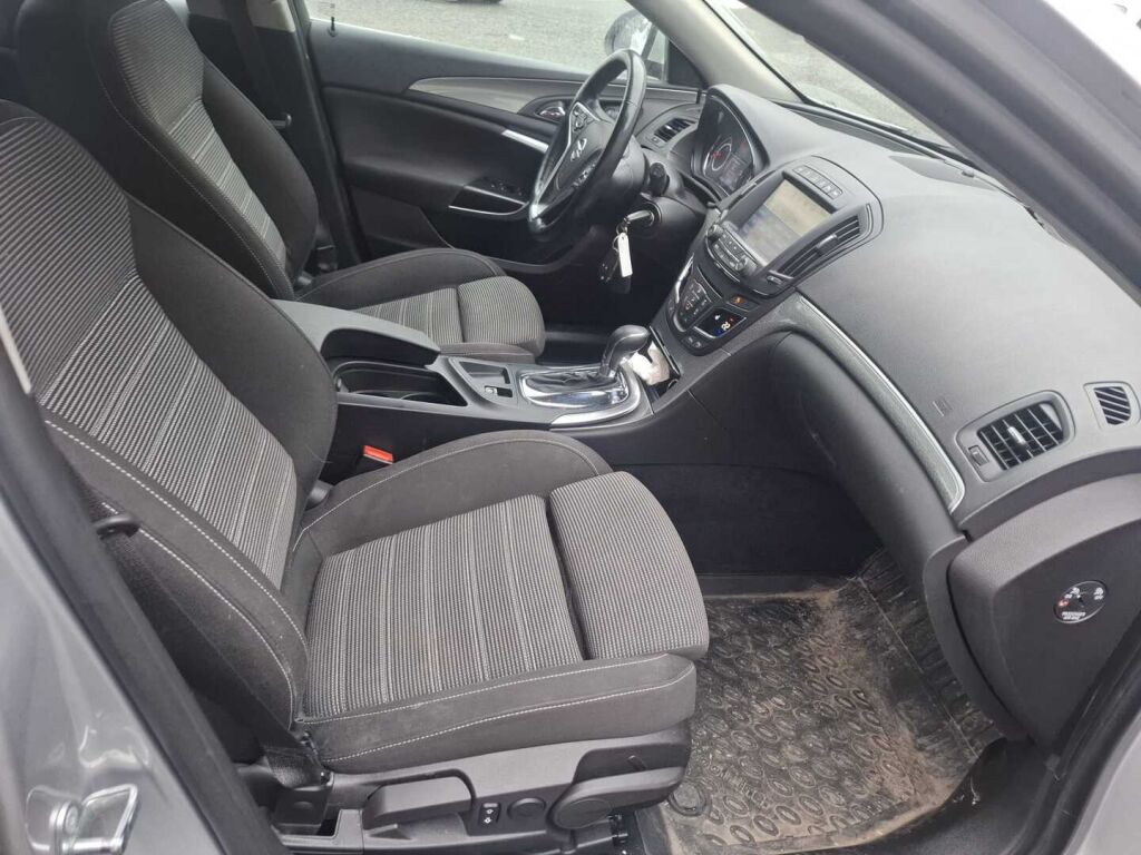 Opel Insignia 2016 Hopea