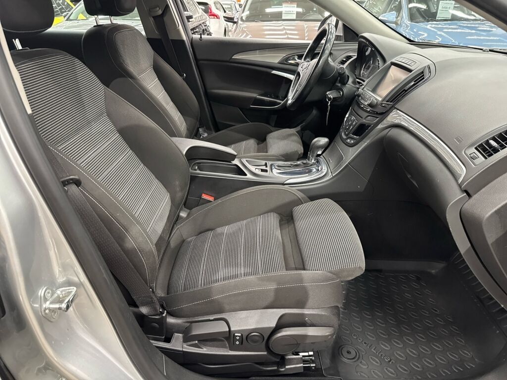 Opel Insignia 2016 Hopea