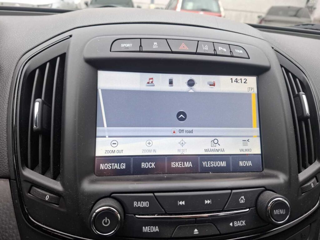 Opel Insignia 2016 Hopea