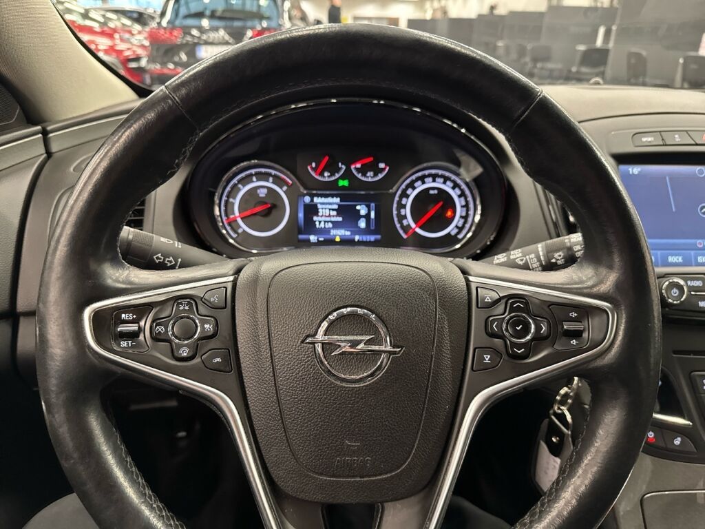Opel Insignia 2016 Hopea