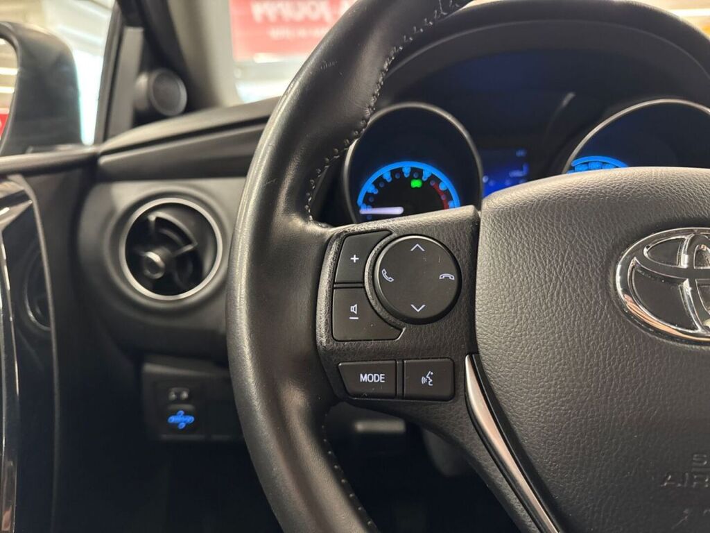 Toyota Auris 2016 Harmaa