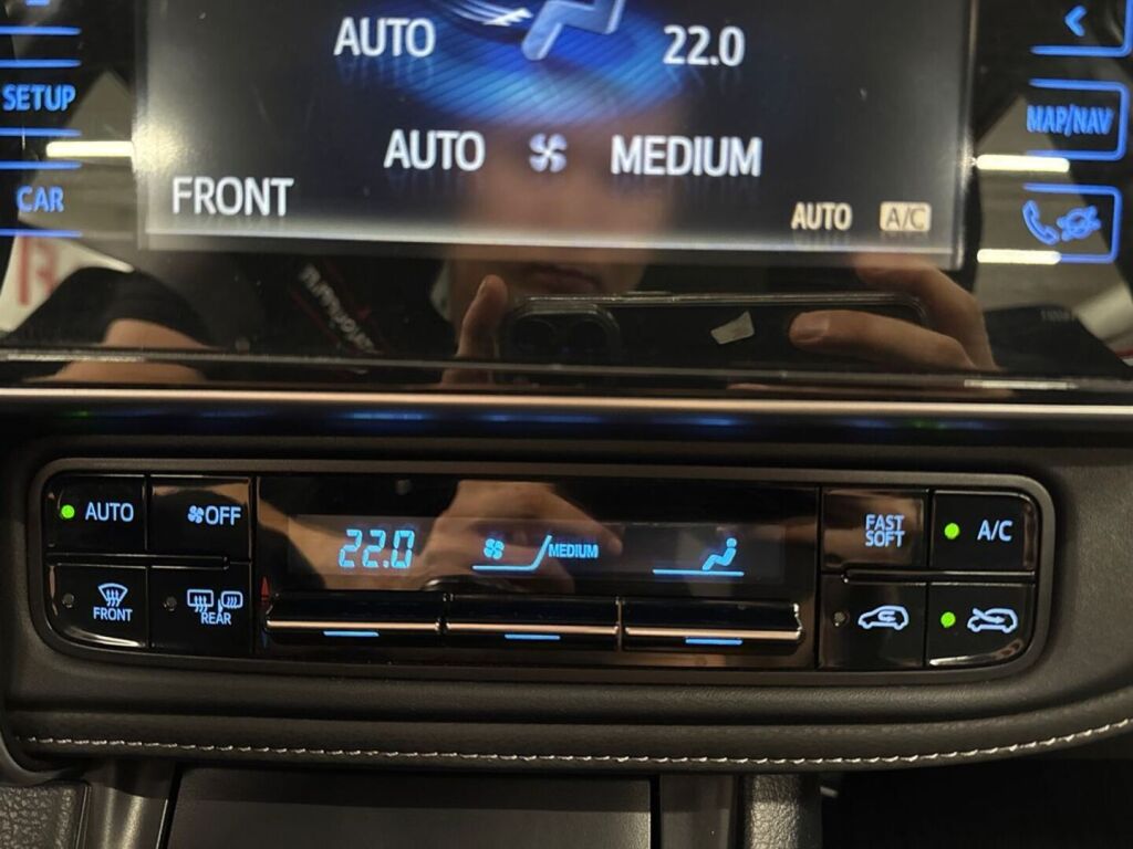 Toyota Auris 2016 Harmaa