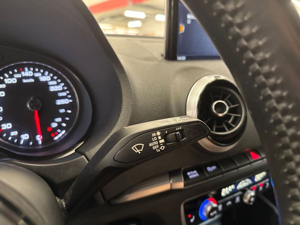 Audi A3 2017 Keltainen