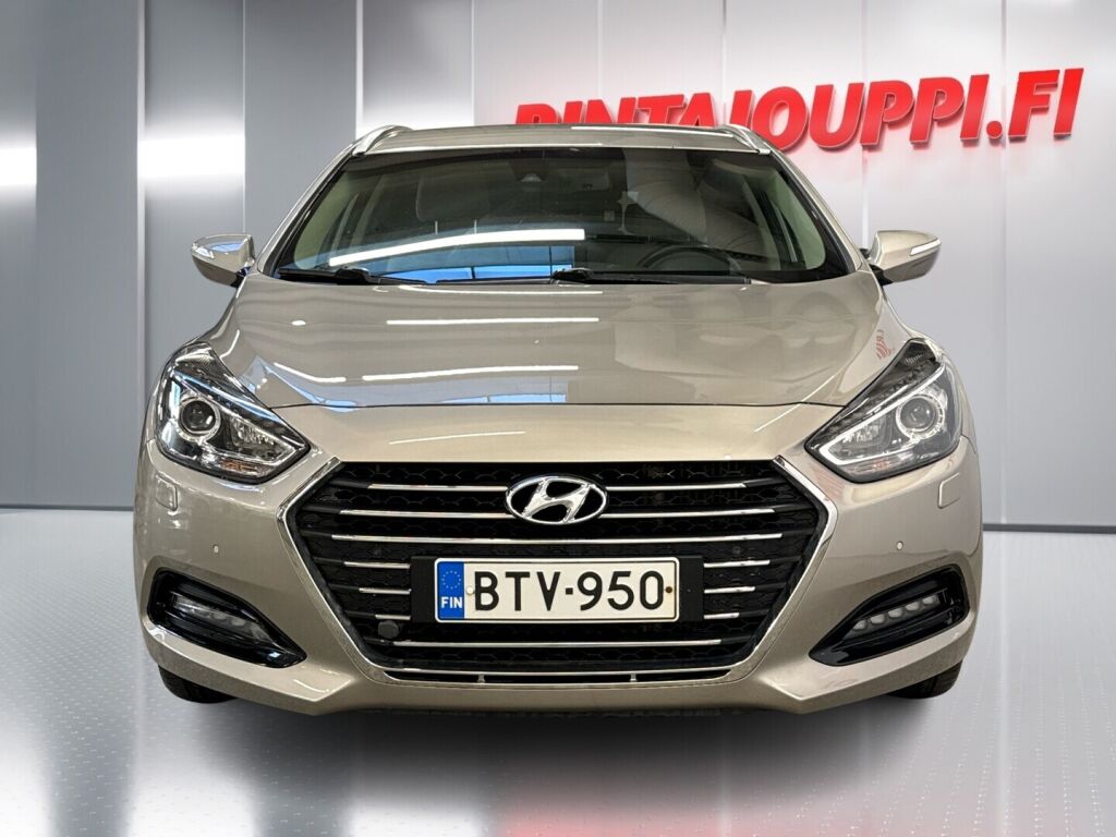 Hyundai i40 Wagon 2016 Ruskea (beige)