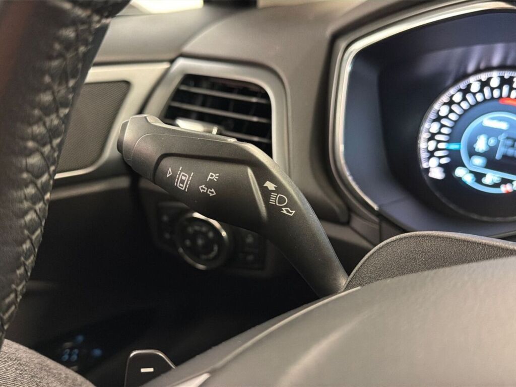Ford Mondeo 2017 Musta