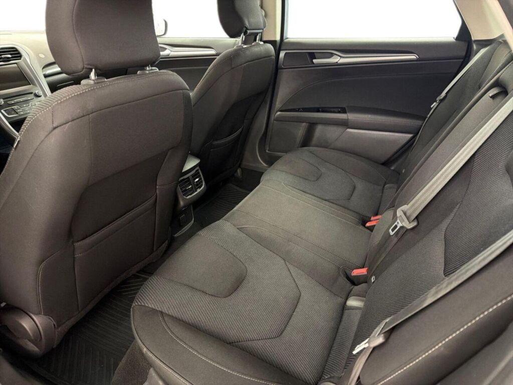 Ford Mondeo 2017 Musta