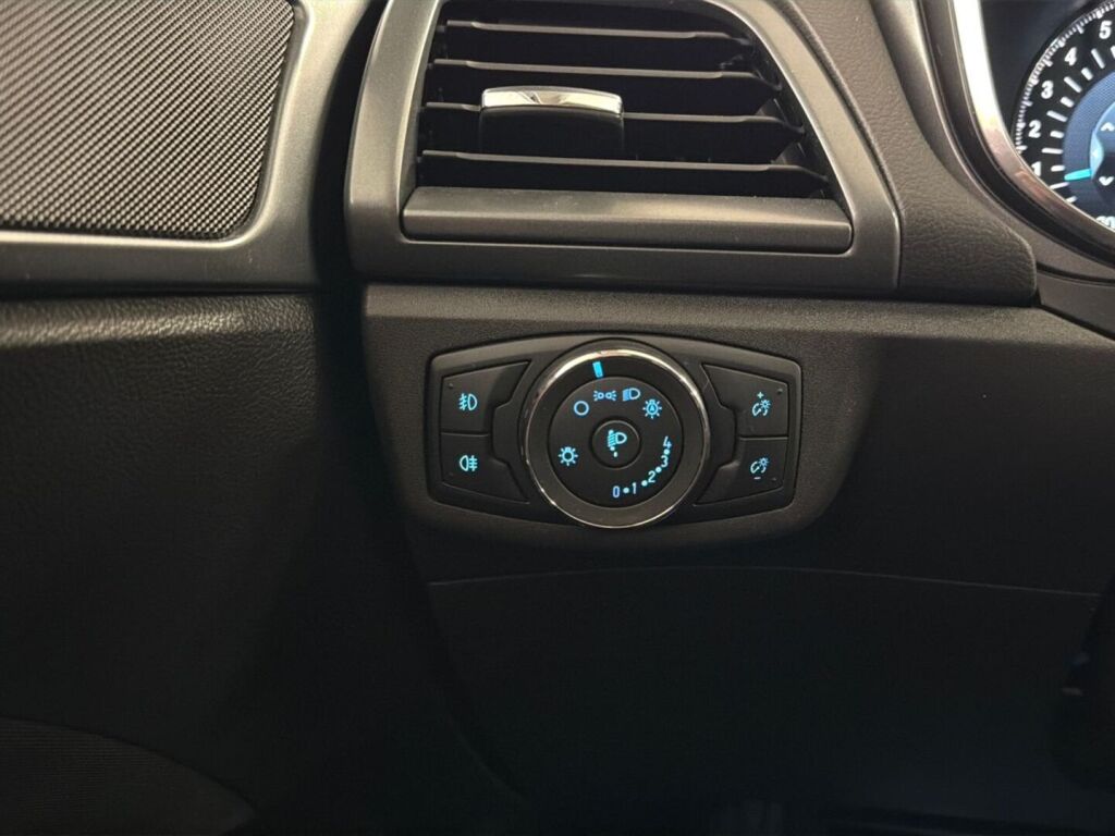 Ford Mondeo 2017 Musta