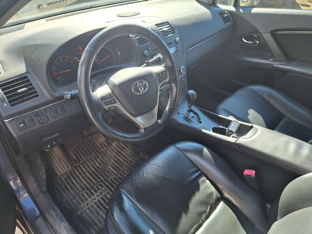 Toyota Avensis 2009 Sininen