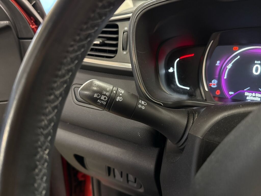 Renault Kadjar 2016 Punainen