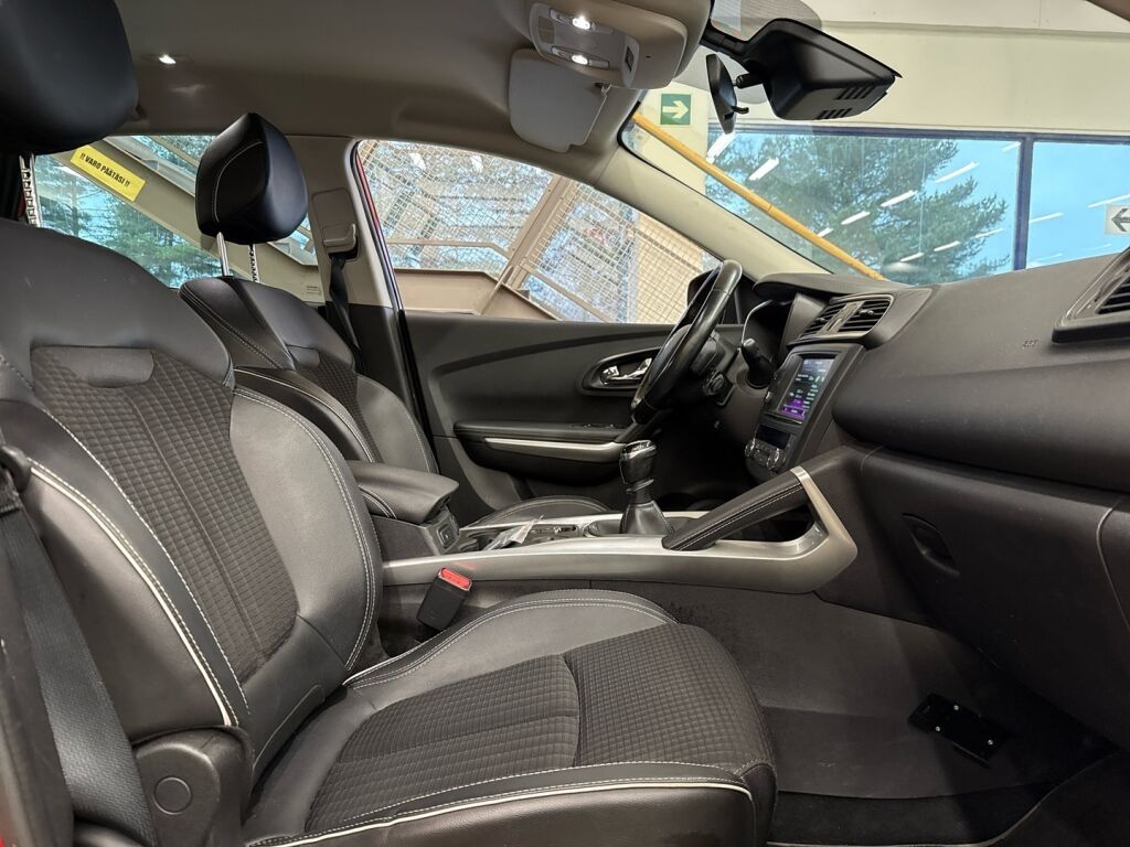 Renault Kadjar 2016 Punainen