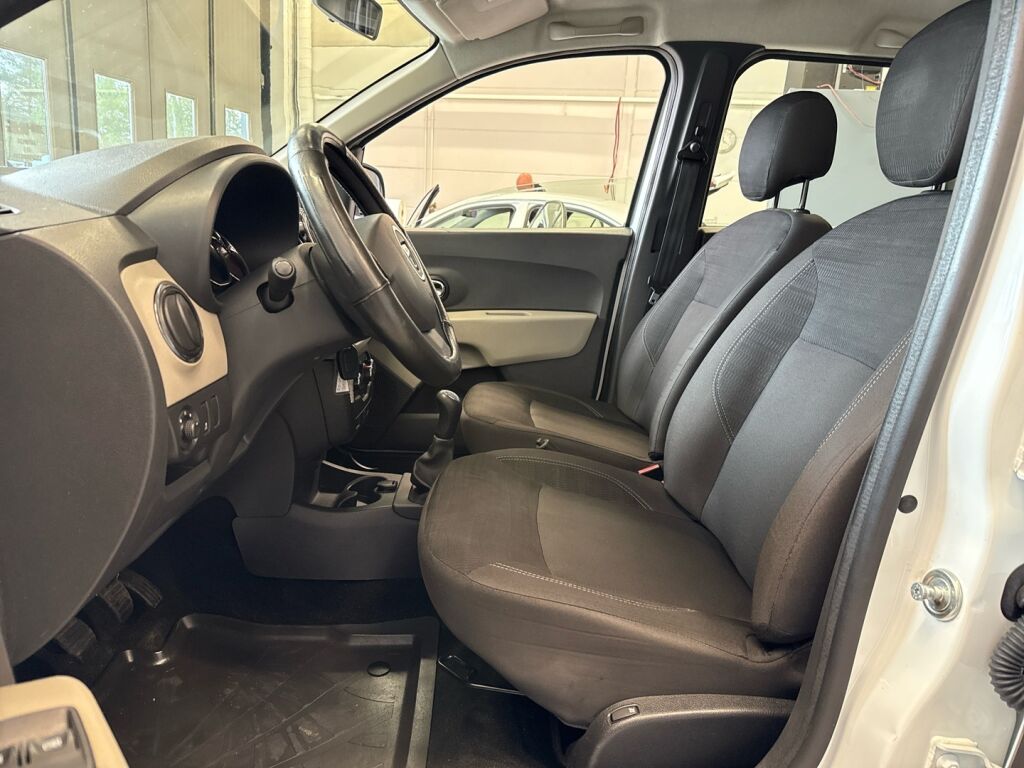 Dacia Lodgy 2017 Valkoinen