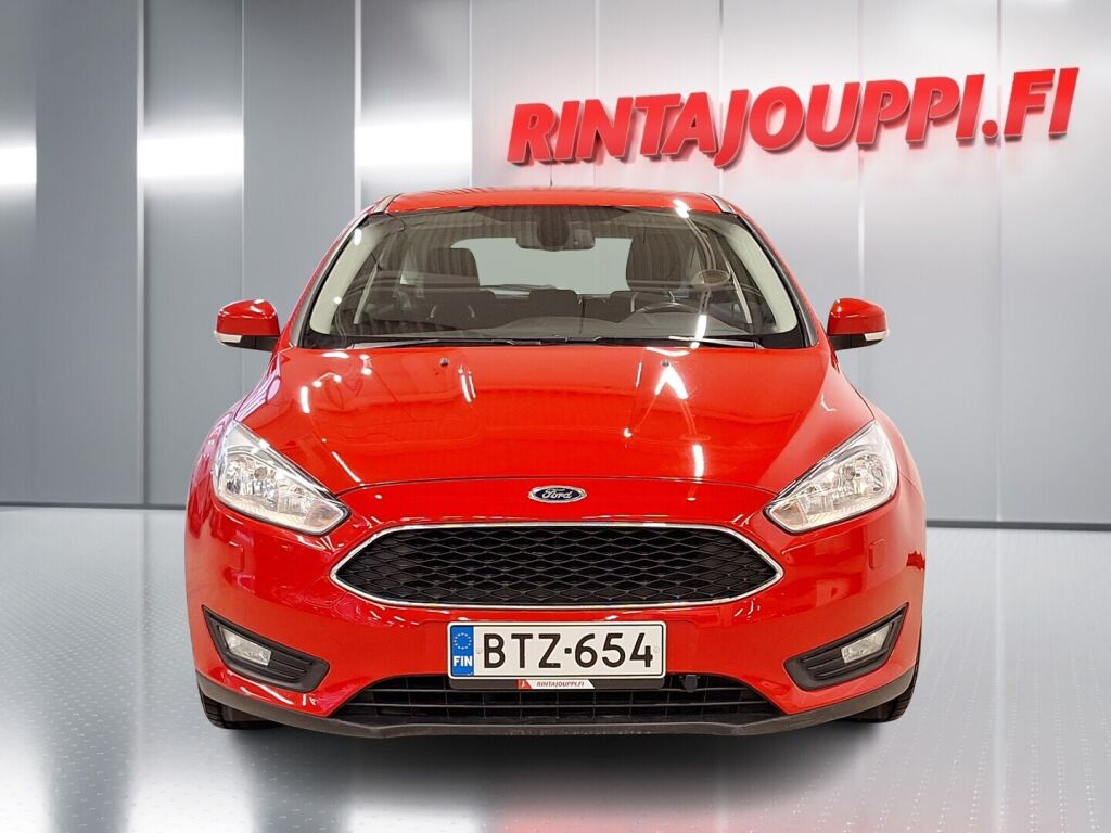 Ford Focus 2016 Punainen