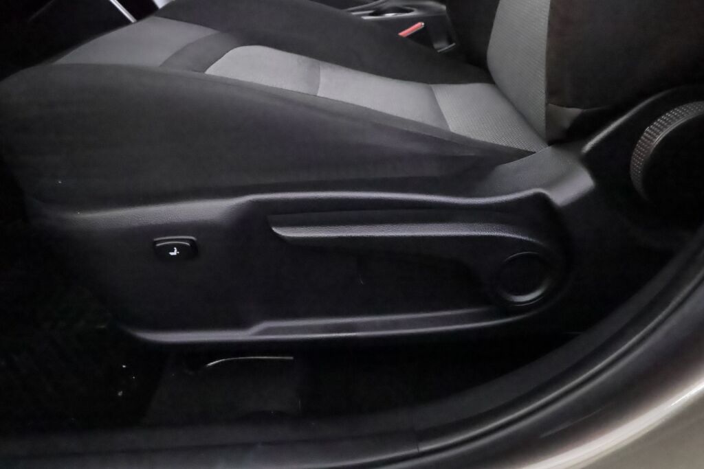 Kia Ceed 2017 Ruskea (beige)