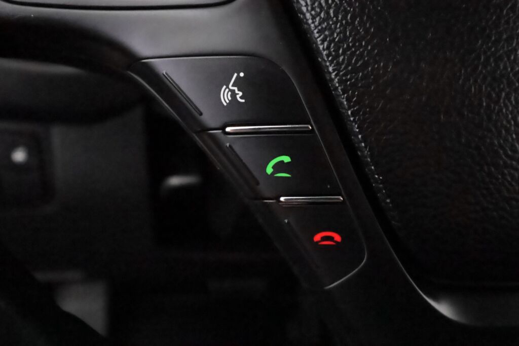 Kia Ceed 2017 Ruskea (beige)