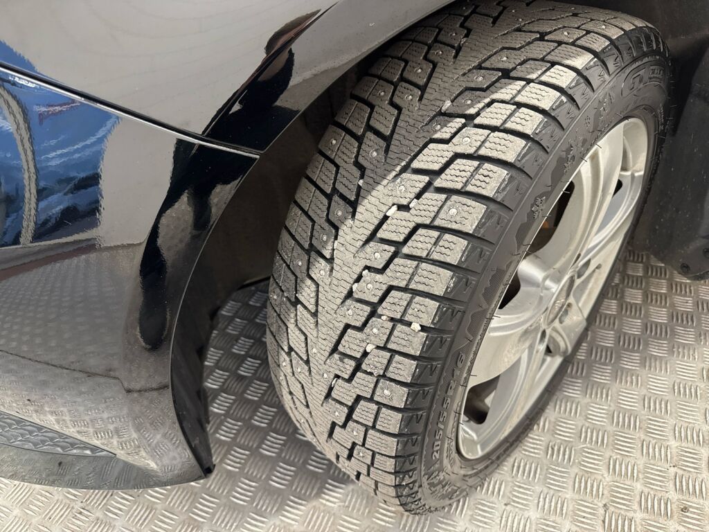 Mercedes-Benz A 2015 Musta