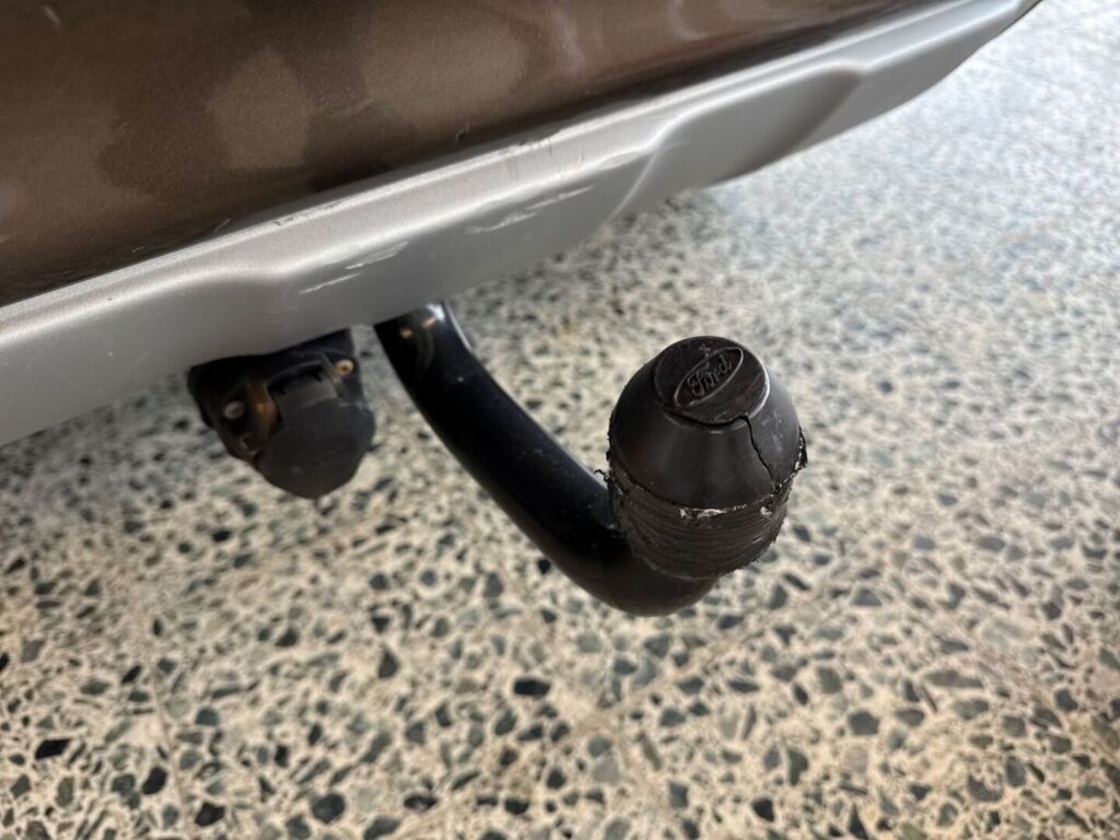 Volvo XC60 2017 Ruskea (beige)