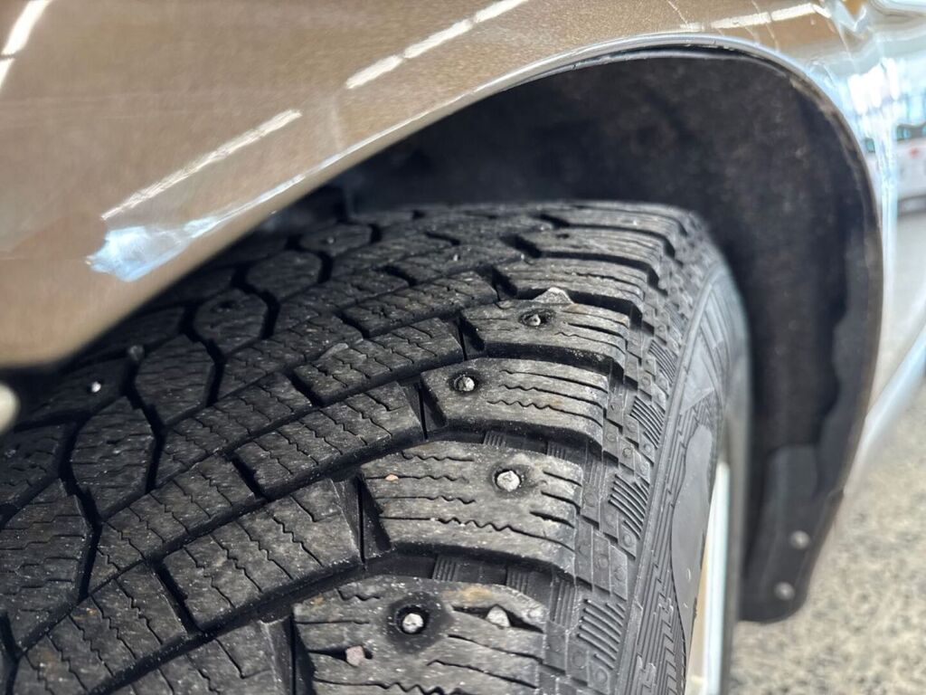 Volvo XC60 2017 Ruskea (beige)