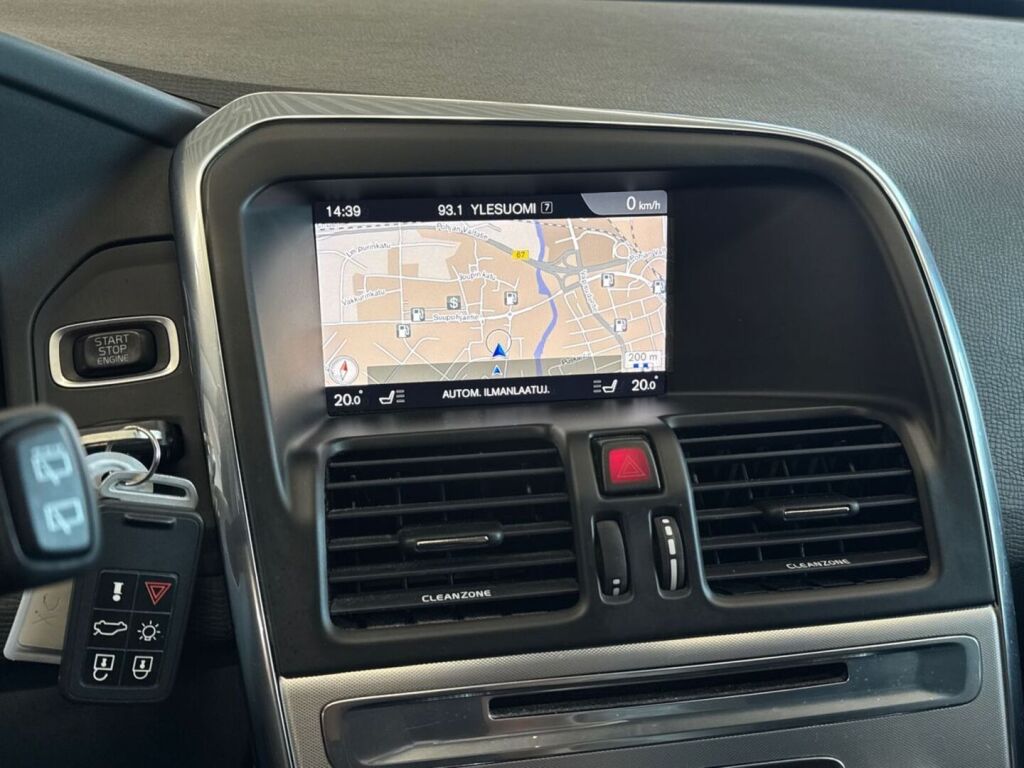 Volvo XC60 2017 Ruskea (beige)