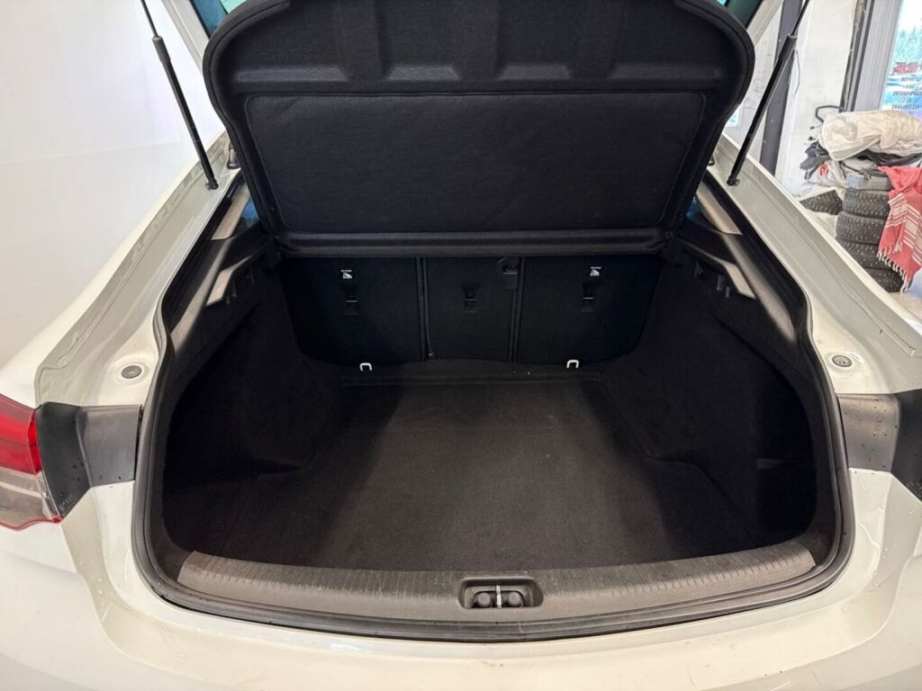 Opel Insignia 2018 Valkoinen
