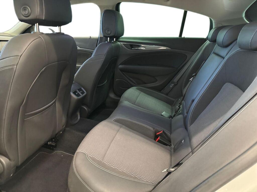 Opel Insignia 2018 Valkoinen