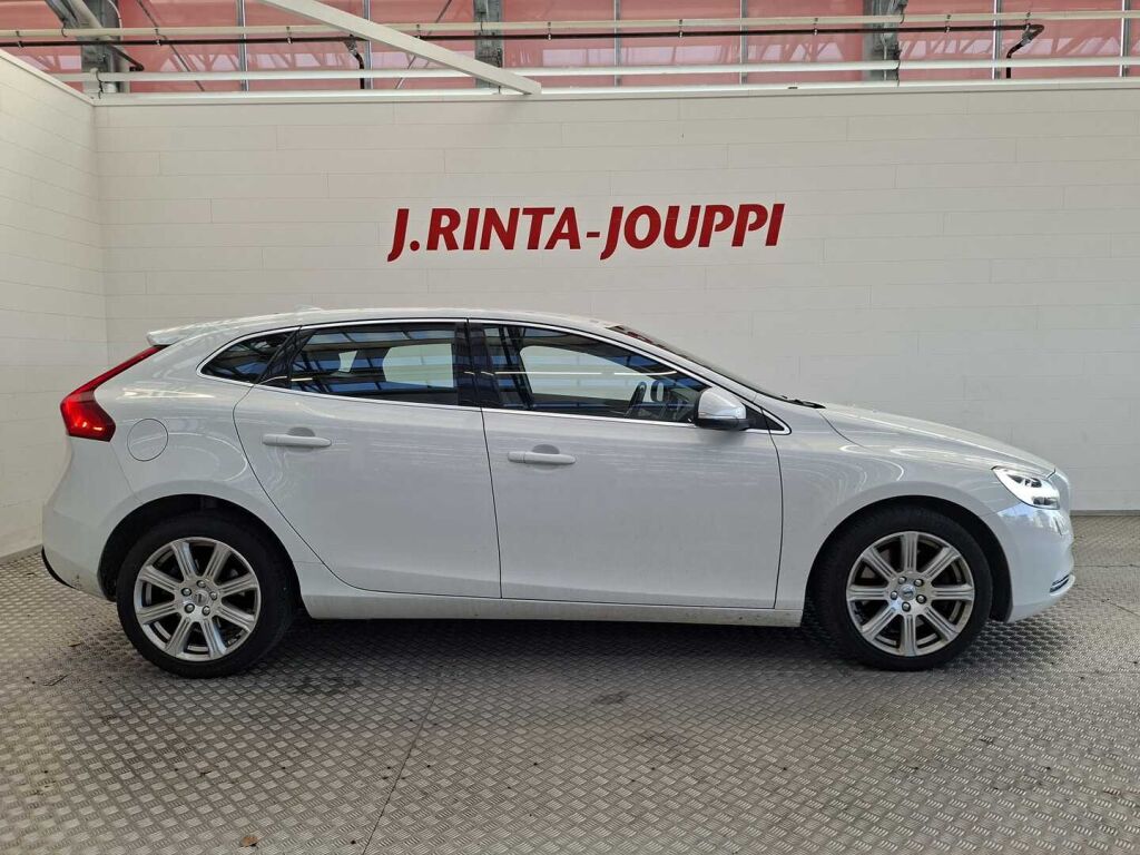 Volvo V40 2017 Valkoinen