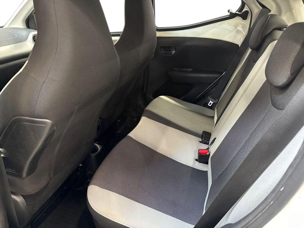 Toyota AYGO 2017 Valkoinen