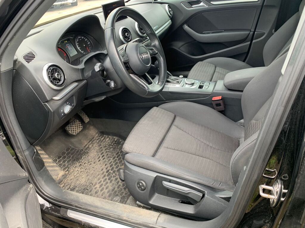 Audi A3 2017 Musta