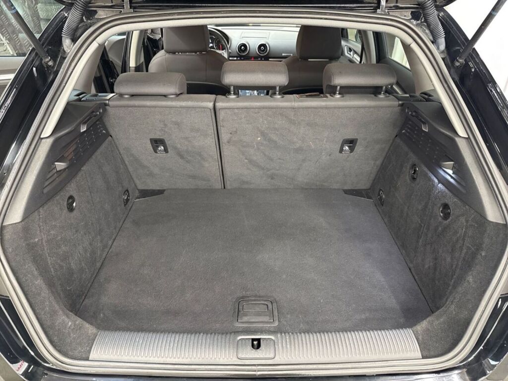 Audi A3 2017 Musta
