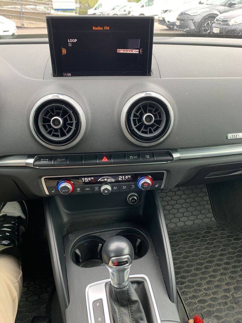 Audi A3 2017 Musta
