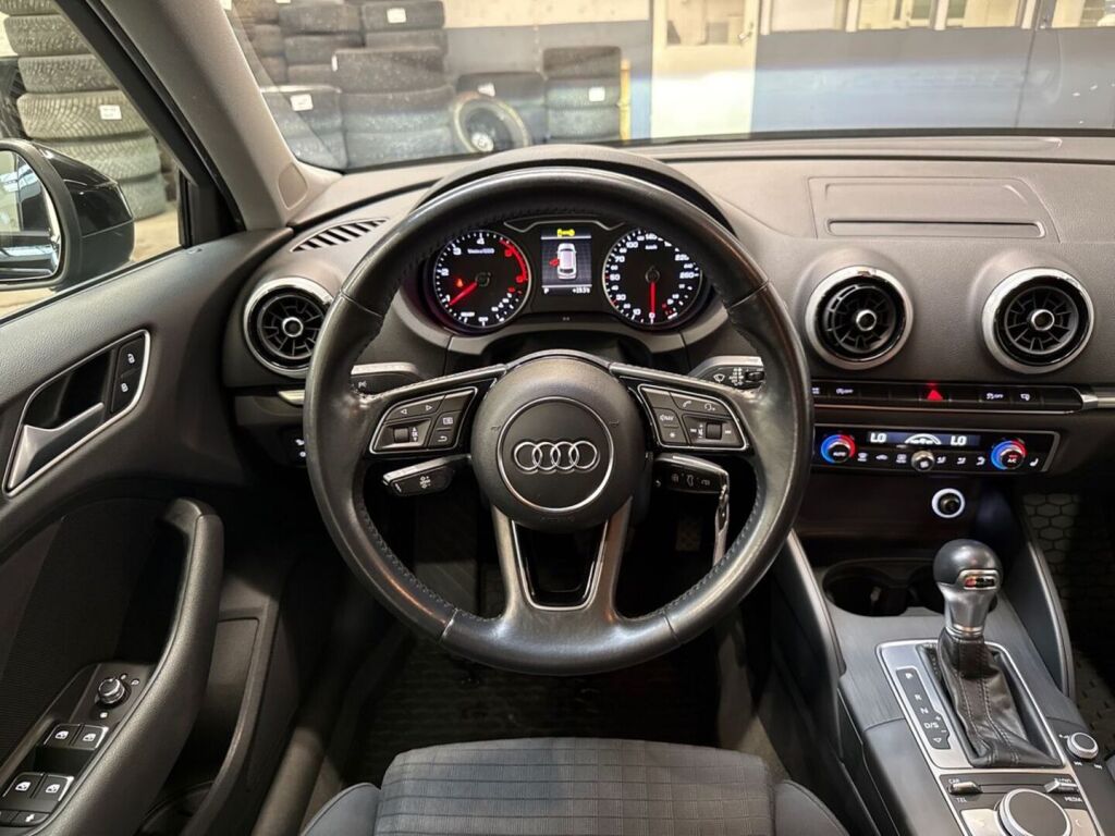 Audi A3 2017 Musta