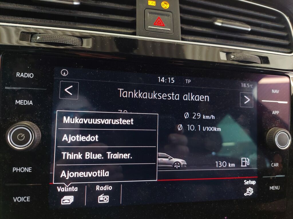 Volkswagen Golf 2017 Punainen