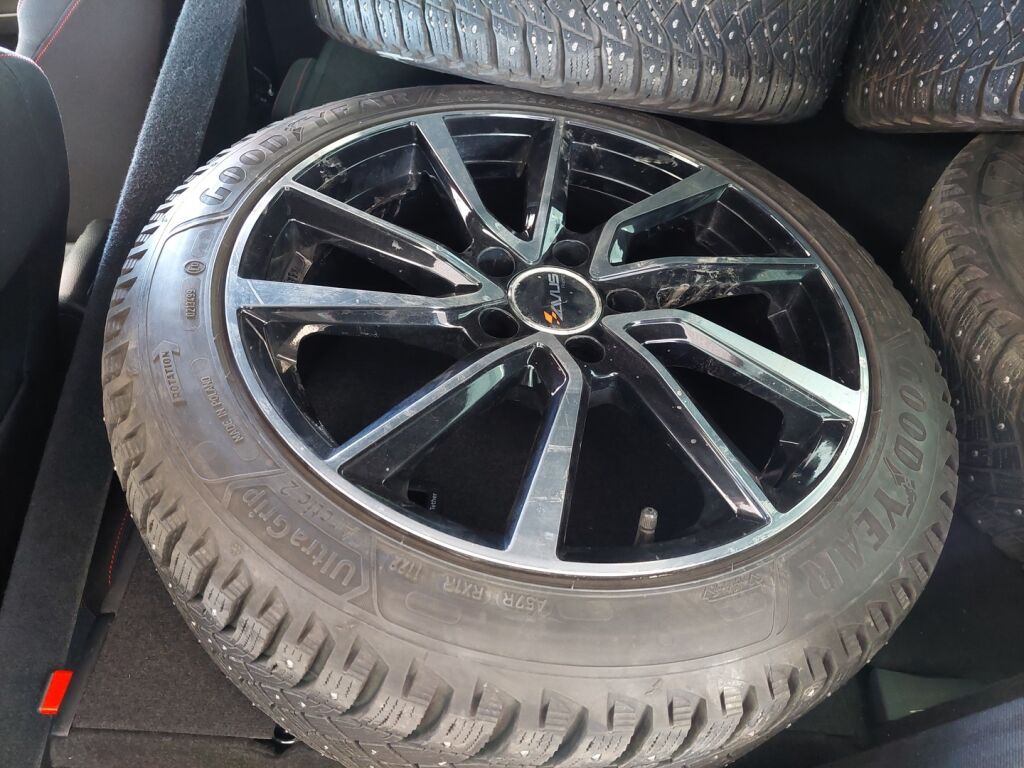 Volkswagen Golf 2017 Punainen