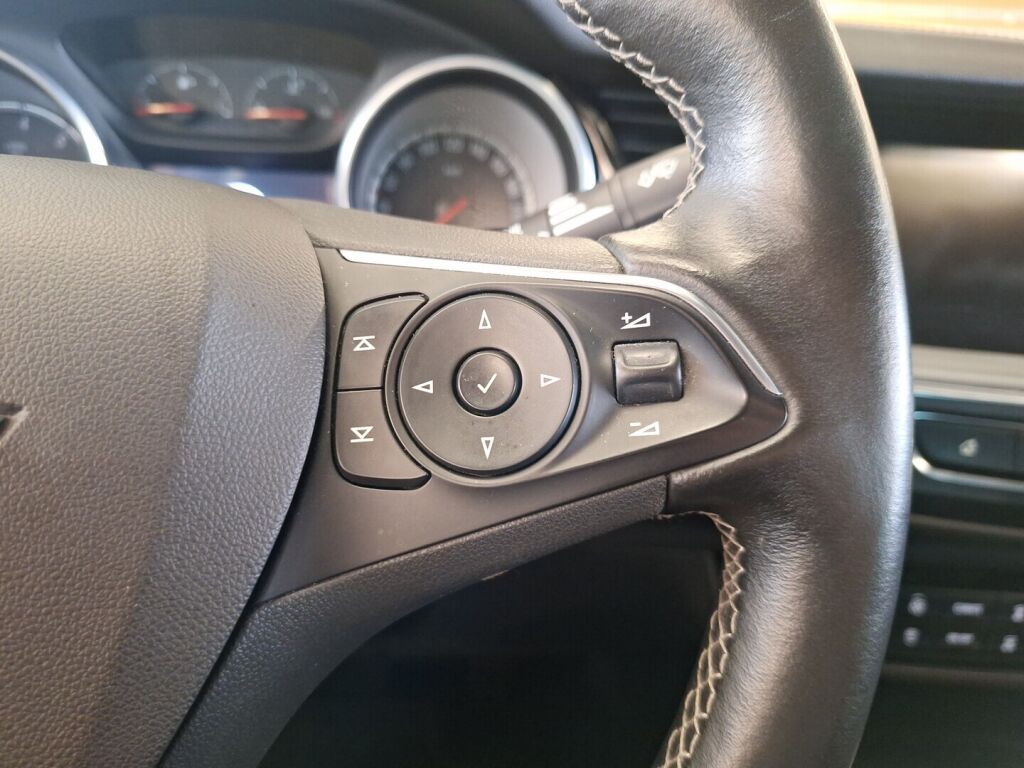 Opel Insignia 2017 Valkoinen