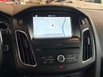 Ford Focus 2017 Punainen
