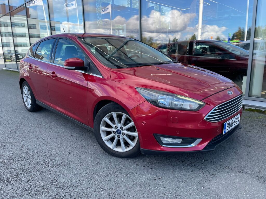 Ford Focus 2017 Punainen