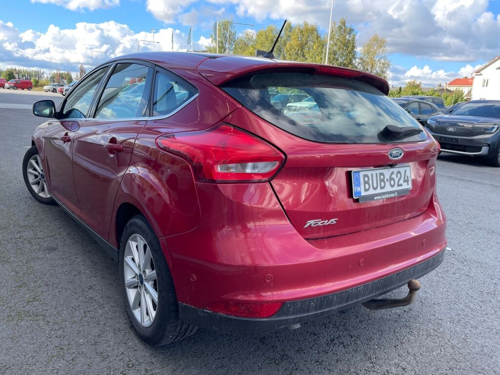 Ford Focus 2017 Punainen