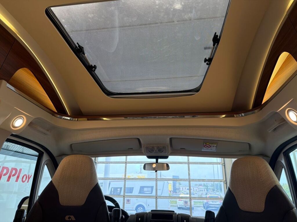 Adria CORAL 670 SL 2016 Valkoinen