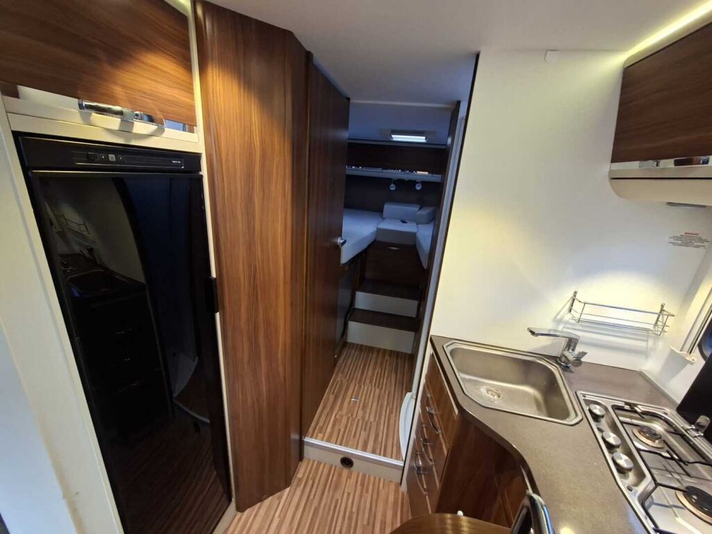 Adria CORAL 670 SL 2016 Valkoinen