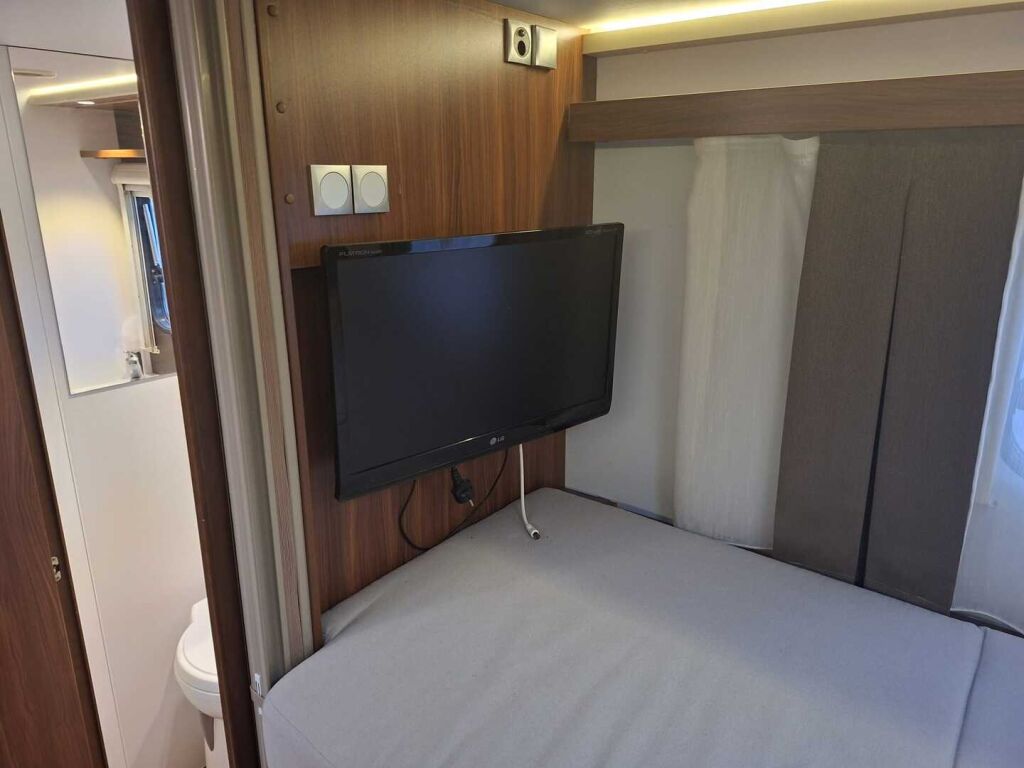 Adria CORAL 670 SL 2016 Valkoinen