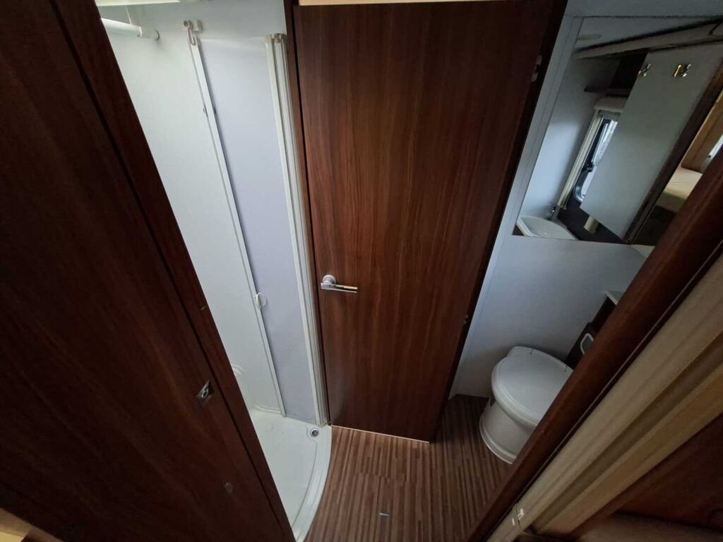 Adria CORAL 670 SL 2016 Valkoinen