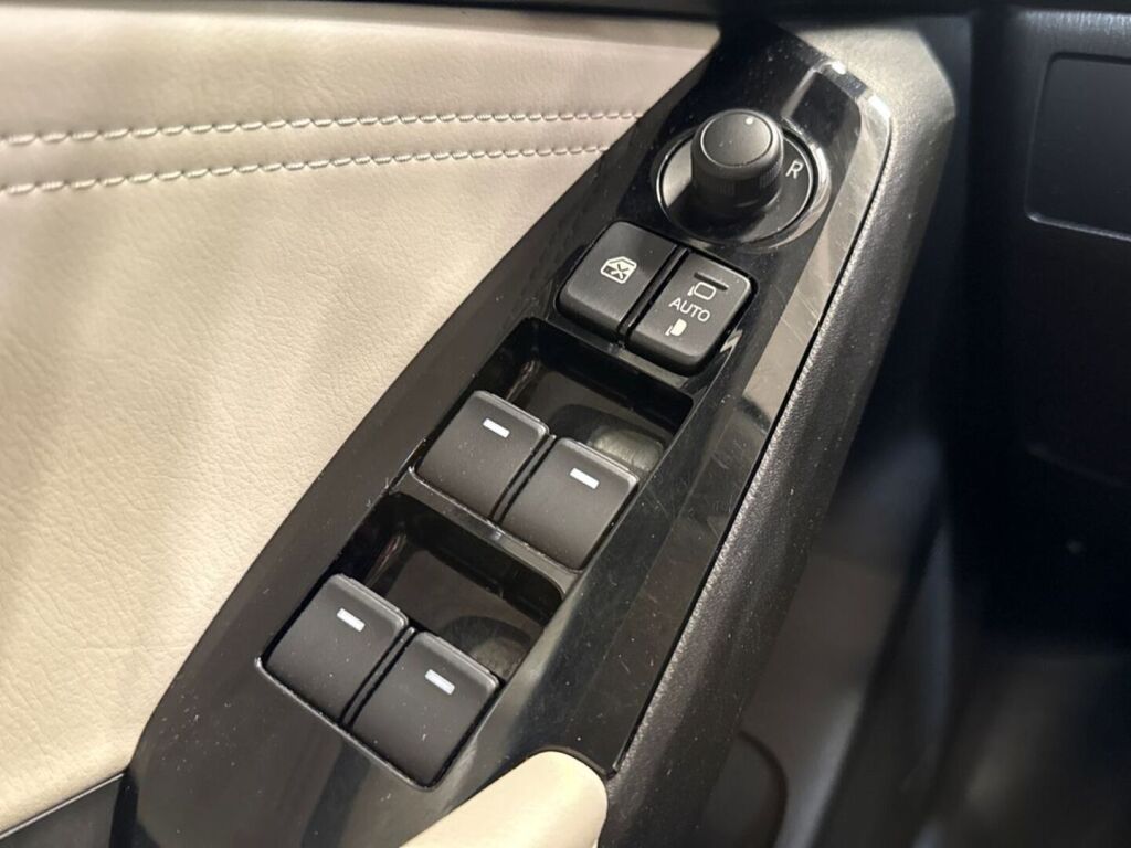 Mazda Mazda3 2017 Harmaa