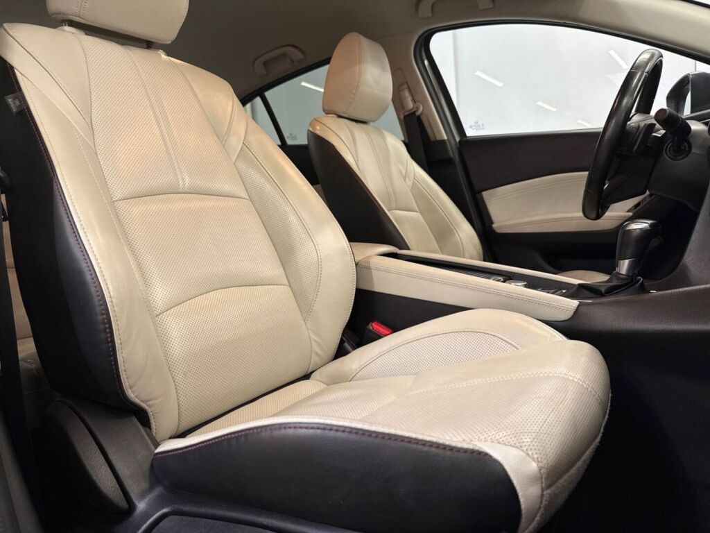 Mazda Mazda3 2017 Harmaa