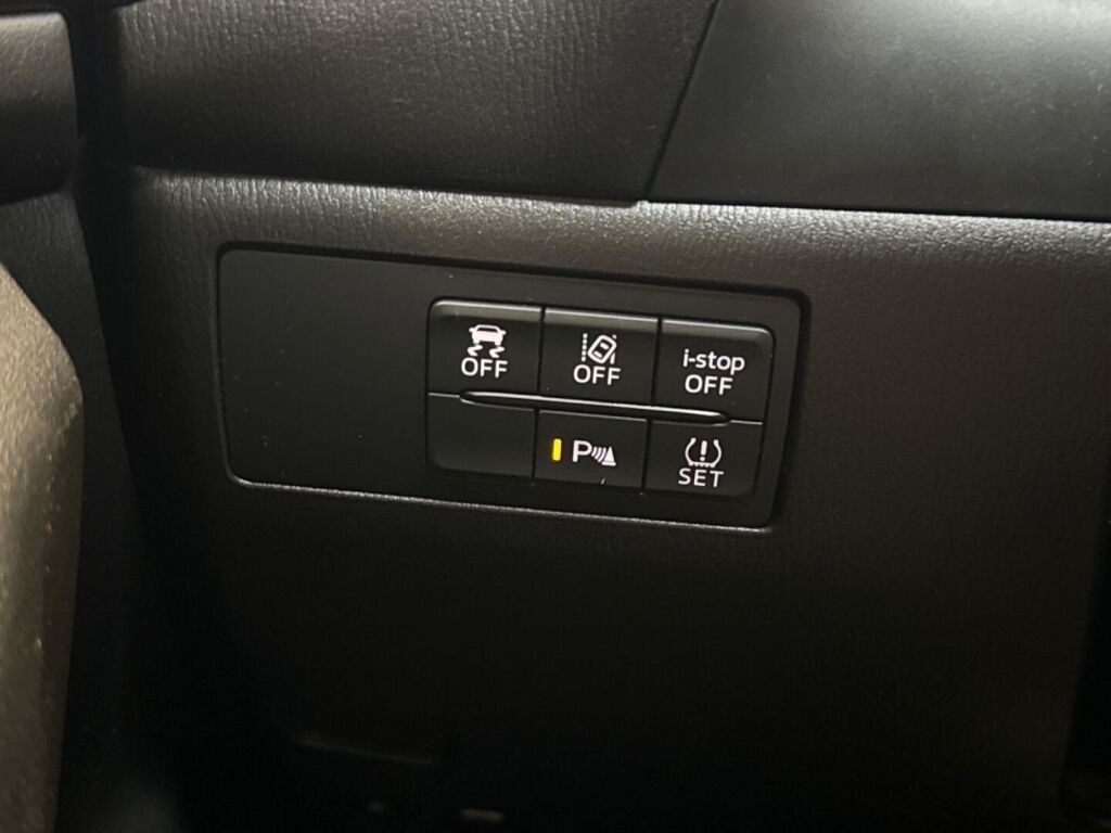 Mazda Mazda3 2017 Harmaa