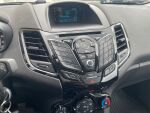 Ford Fiesta Van 2017 Valkoinen