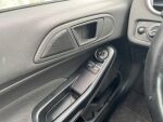 Ford Fiesta Van 2017 Valkoinen